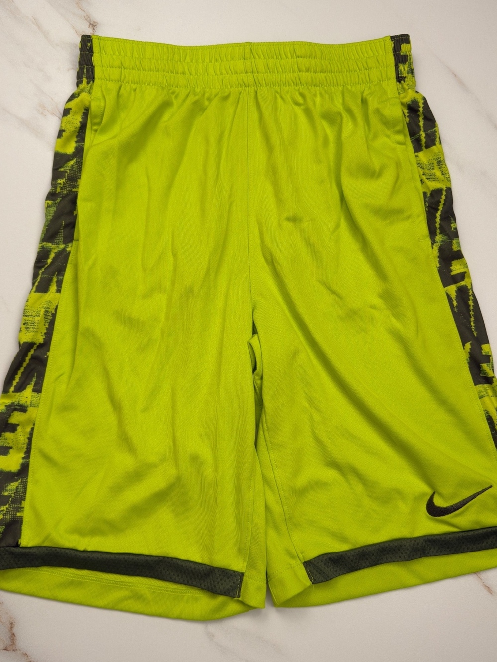 Nike Dri-FIT Shorts - Boys XL